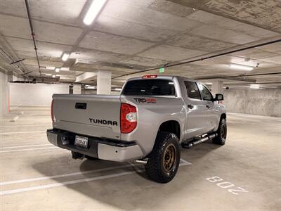 2018 Toyota Tundra SR5   - Photo 4 - Canoga Park, CA 91303
