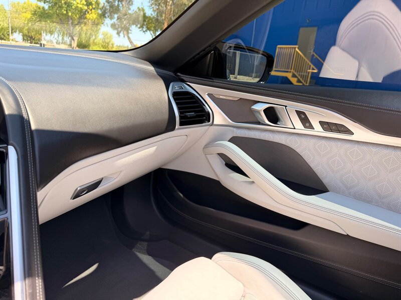 2022 BMW M8 Competition - Photo 37 - Canoga Park, CA 91303