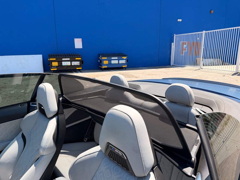 2022 BMW M8 Competition - Photo 32 - Canoga Park, CA 91303