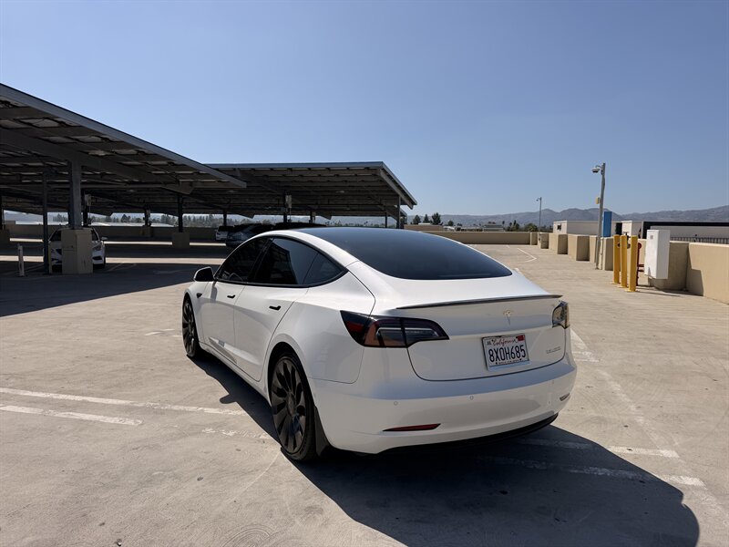 2021 Tesla Model 3 Performance - Photo 5 - Canoga Park, CA 91303