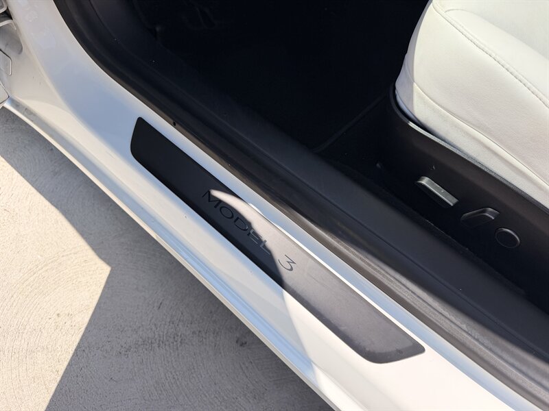 2021 Tesla Model 3 Performance - Photo 36 - Canoga Park, CA 91303