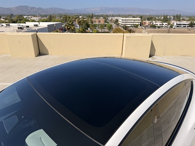 2021 Tesla Model 3 Performance - Photo 16 - Canoga Park, CA 91303
