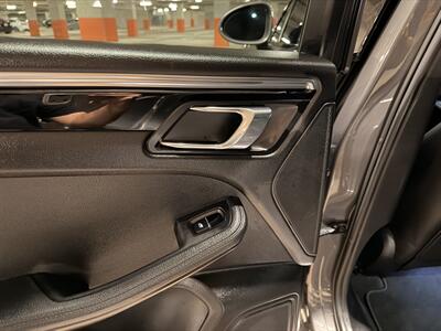 2016 Porsche Macan S - Photo 22 - Canoga Park, CA 91303
