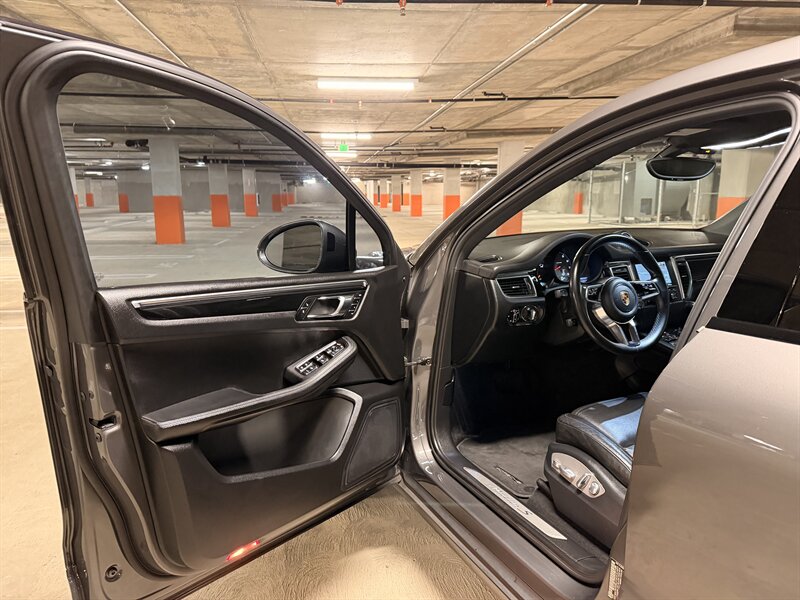 2016 Porsche Macan S - Photo 14 - Canoga Park, CA 91303