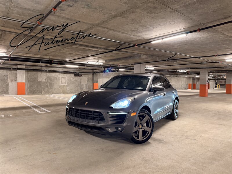 2016 Porsche Macan S   - Photo 1 - Canoga Park, CA 91303
