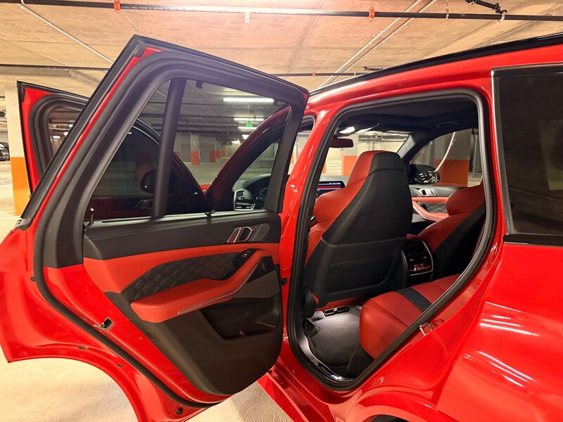 2022 BMW X5 M Competition - Photo 16 - Canoga Park, CA 91303