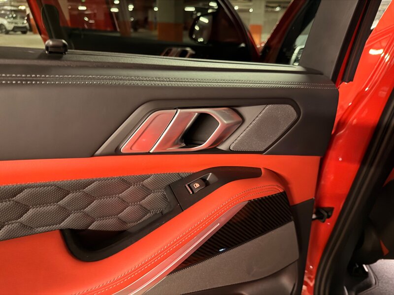 2022 BMW X5 M Competition - Photo 22 - Canoga Park, CA 91303