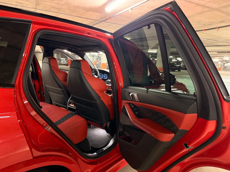 2022 BMW X5 M Competition - Photo 18 - Canoga Park, CA 91303