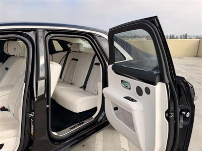 2021 Rolls-Royce Ghost   - Photo 27 - Canoga Park, CA 91303