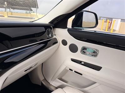 2021 Rolls-Royce Ghost   - Photo 49 - Canoga Park, CA 91303