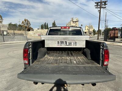 2010 Dodge Ram 1500 SLT   - Photo 9 - Canoga Park, CA 91303