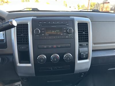 2010 Dodge Ram 1500 SLT   - Photo 31 - Canoga Park, CA 91303