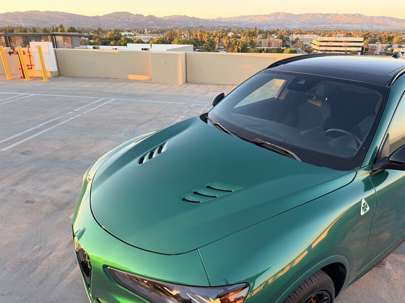 2024 Alfa Romeo Stelvio Quadrifoglio Carbon - Photo 15 - Canoga Park, CA 91303