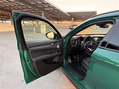 2024 Alfa Romeo Stelvio Quadrifoglio Carbon - Photo 22 - Canoga Park, CA 91303