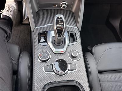 2024 Alfa Romeo Stelvio Quadrifoglio Carbon - Photo 44 - Canoga Park, CA 91303
