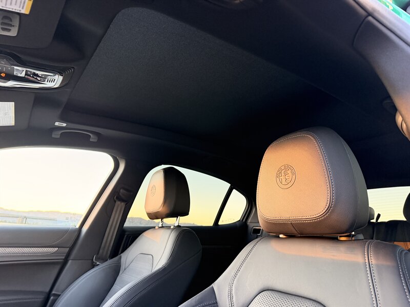2024 Alfa Romeo Stelvio Quadrifoglio Carbon - Photo 40 - Canoga Park, CA 91303