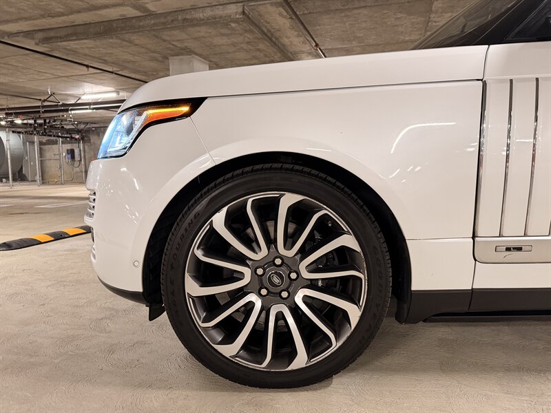 2017 Land Rover Range Rover SVAutobiography LWB - Photo 12 - Canoga Park, CA 91303