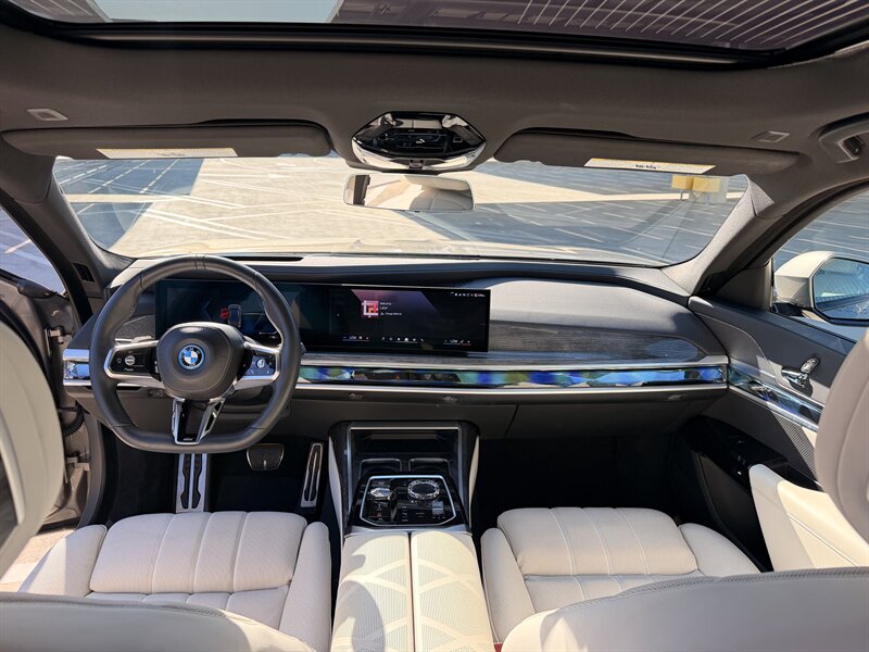 2023 BMW i7 Base - Photo 27