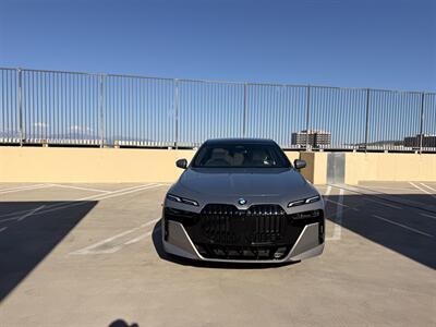 2023 BMW i7 xDrive60 - Photo 7 - Canoga Park, CA 91303