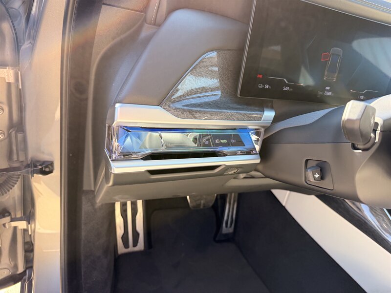 2023 BMW i7 Base - Photo 32