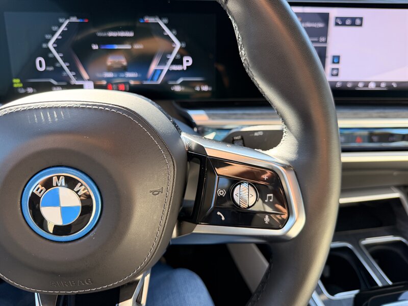 2023 BMW i7 Base - Photo 39