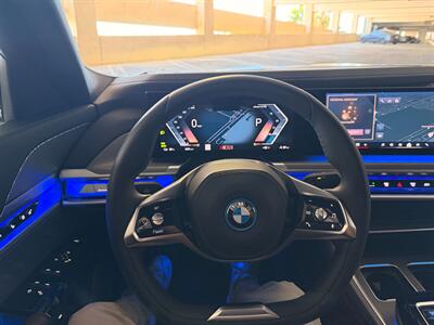 2023 BMW i7 xDrive60   - Photo 35 - Canoga Park, CA 91303