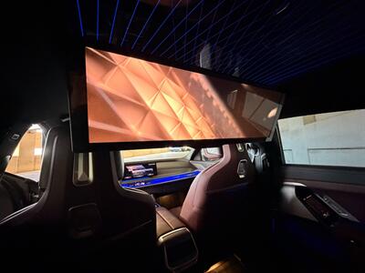 2023 BMW i7 xDrive60   - Photo 23 - Canoga Park, CA 91303