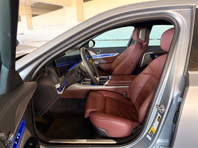 2023 BMW i7 xDrive60   - Photo 13 - Canoga Park, CA 91303