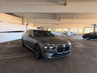 2023 BMW i7 xDrive60   - Photo 6 - Canoga Park, CA 91303