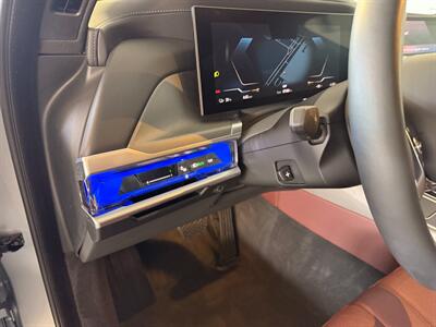 2023 BMW i7 xDrive60   - Photo 28 - Canoga Park, CA 91303