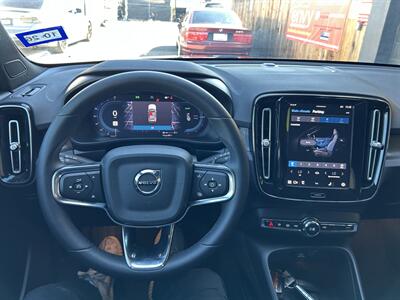 2024 Volvo XC40 Recharge Twin Plus   - Photo 15 - Canoga Park, CA 91303