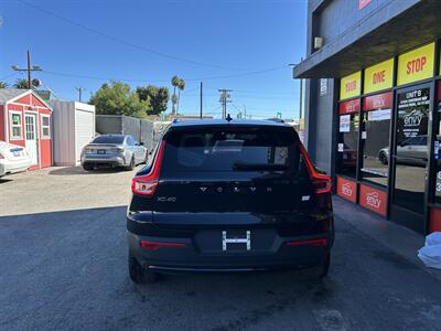 2024 Volvo XC40 Recharge Twin Plus   - Photo 4 - Canoga Park, CA 91303
