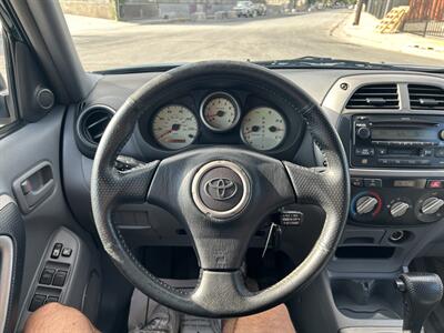 2003 Toyota RAV4   - Photo 32 - Canoga Park, CA 91303