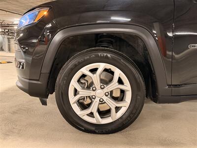 2025 Jeep Compass Latitude   - Photo 13 - Canoga Park, CA 91303