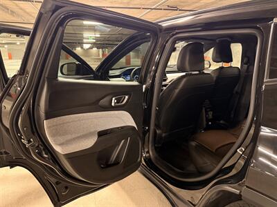 2025 Jeep Compass Latitude   - Photo 17 - Canoga Park, CA 91303