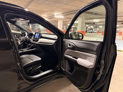 2025 Jeep Compass Latitude   - Photo 21 - Canoga Park, CA 91303