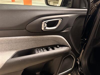 2025 Jeep Compass Latitude   - Photo 25 - Canoga Park, CA 91303