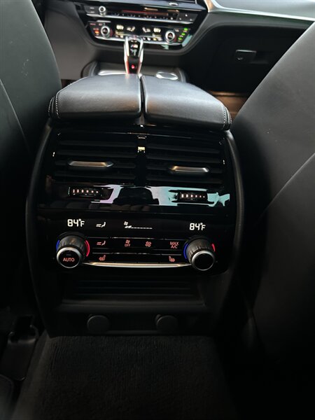 2019 BMW M5 Competition - Photo 25 - Canoga Park, CA 91303