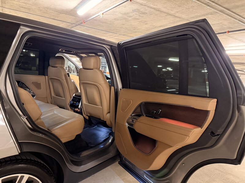 2023 Land Rover Range Rover P400 SE LWB - Photo 19 - Canoga Park, CA 91303