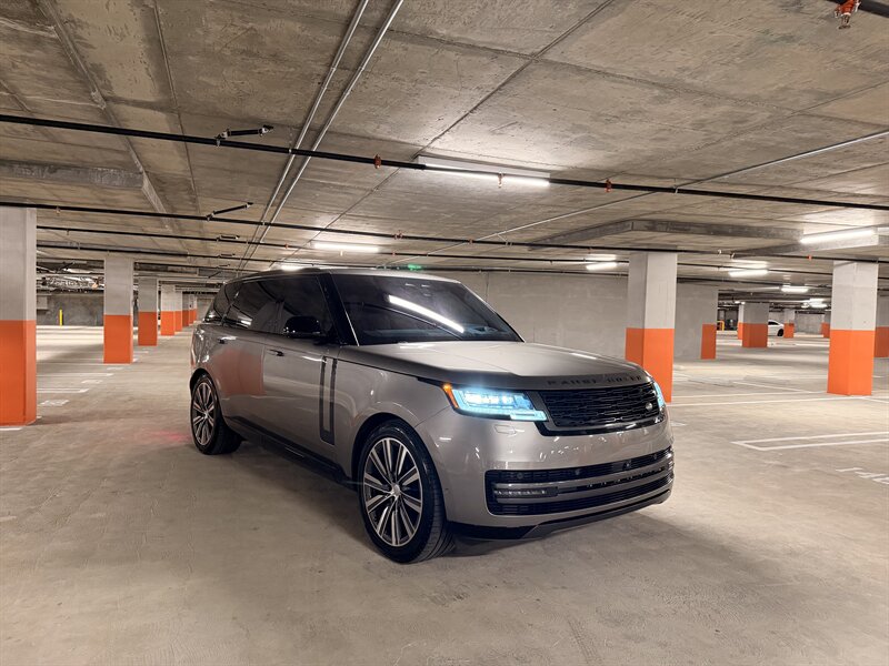 2023 Land Rover Range Rover P400 SE LWB - Photo 6 - Canoga Park, CA 91303
