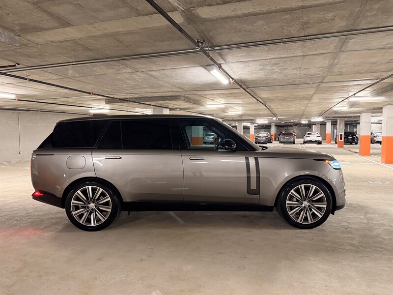 2023 Land Rover Range Rover P400 SE LWB - Photo 5 - Canoga Park, CA 91303