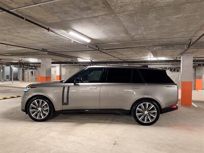 2023 Land Rover Range Rover P400 SE LWB - Photo 2 - Canoga Park, CA 91303