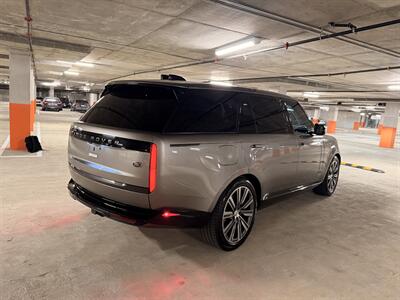 2023 Land Rover Range Rover P400 SE LWB - Photo 4 - Canoga Park, CA 91303