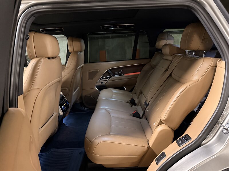2023 Land Rover Range Rover P400 SE LWB - Photo 17 - Canoga Park, CA 91303