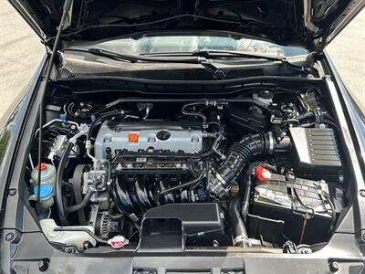2010 Honda Accord EX-L w/Navi   - Photo 12 - Canoga Park, CA 91303