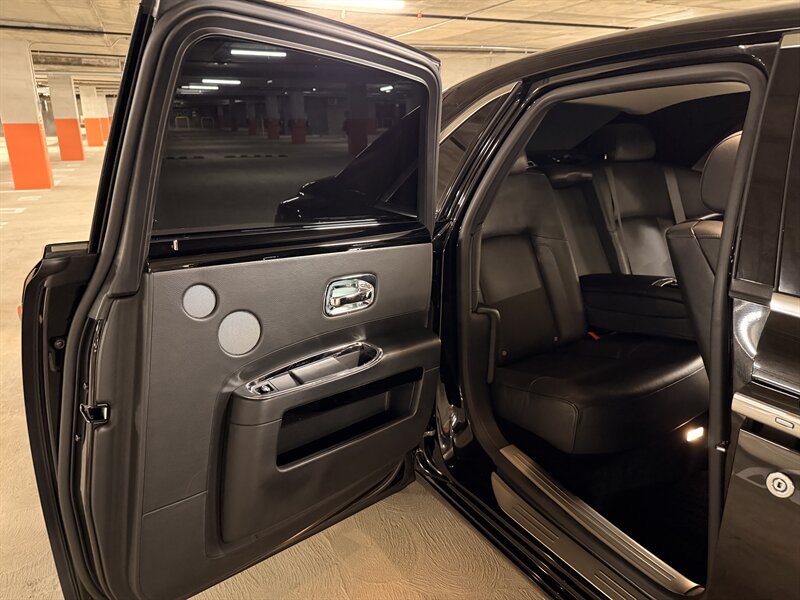 2012 Rolls-Royce Ghost - Photo 18 - Canoga Park, CA 91303