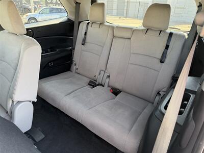 2018 Honda Pilot LX   - Photo 16 - Canoga Park, CA 91303