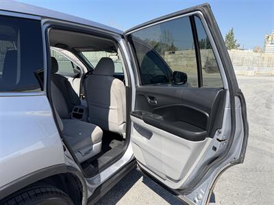2018 Honda Pilot LX   - Photo 17 - Canoga Park, CA 91303