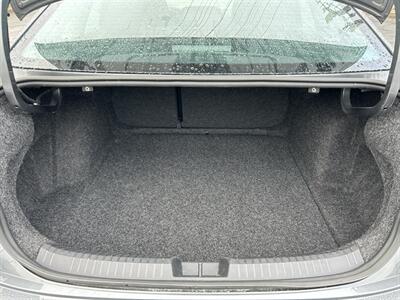 2024 Volkswagen Jetta SE   - Photo 9 - Canoga Park, CA 91303