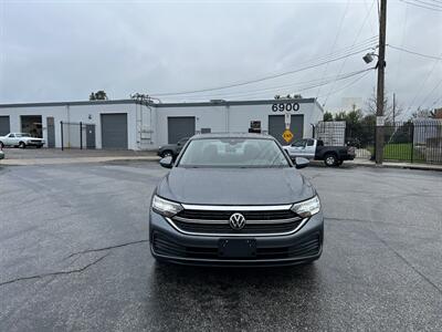 2024 Volkswagen Jetta SE   - Photo 7 - Canoga Park, CA 91303